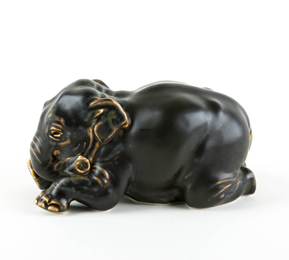 Elefant kniend, Royal Copenhagen Steingut Figur Nr. 22714