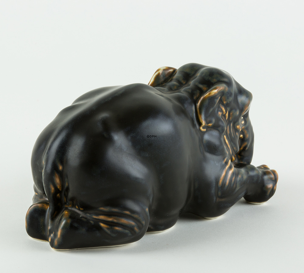 Elefant kniend, Royal Copenhagen Steingut Figur Nr. 22714