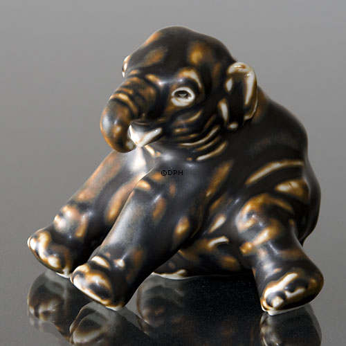 Elefant, Royal Copenhagen Steingutfigur Nr. 240 oder 22740