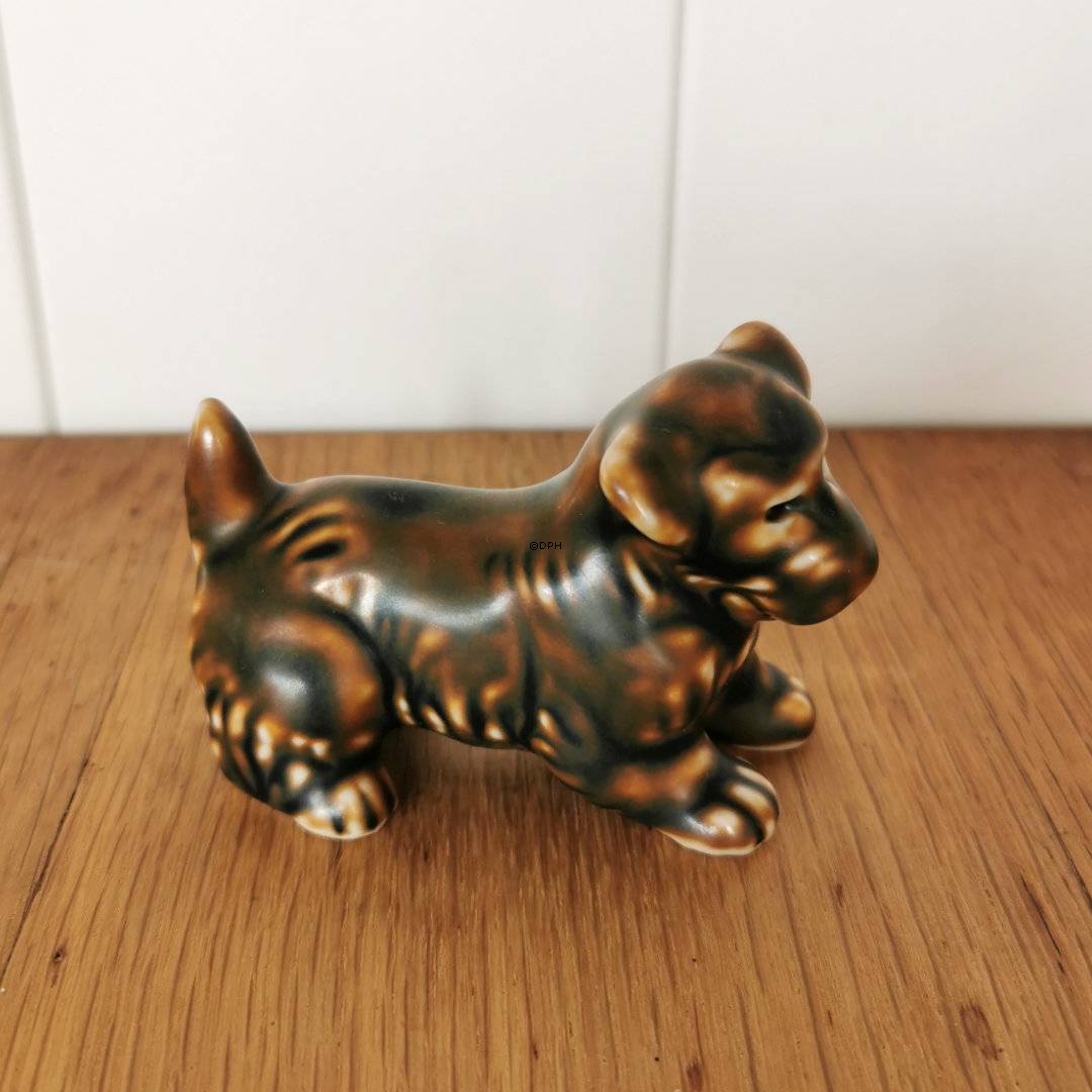 Steingut-Hundefigur, stehender Terrier, Royal Copenhagen Nr. 22773