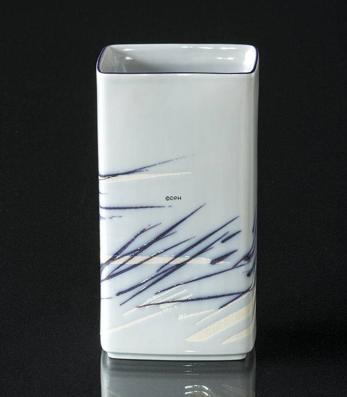 Weiße Vase mit Binsen, Royal Copenhagen Nr. 22785