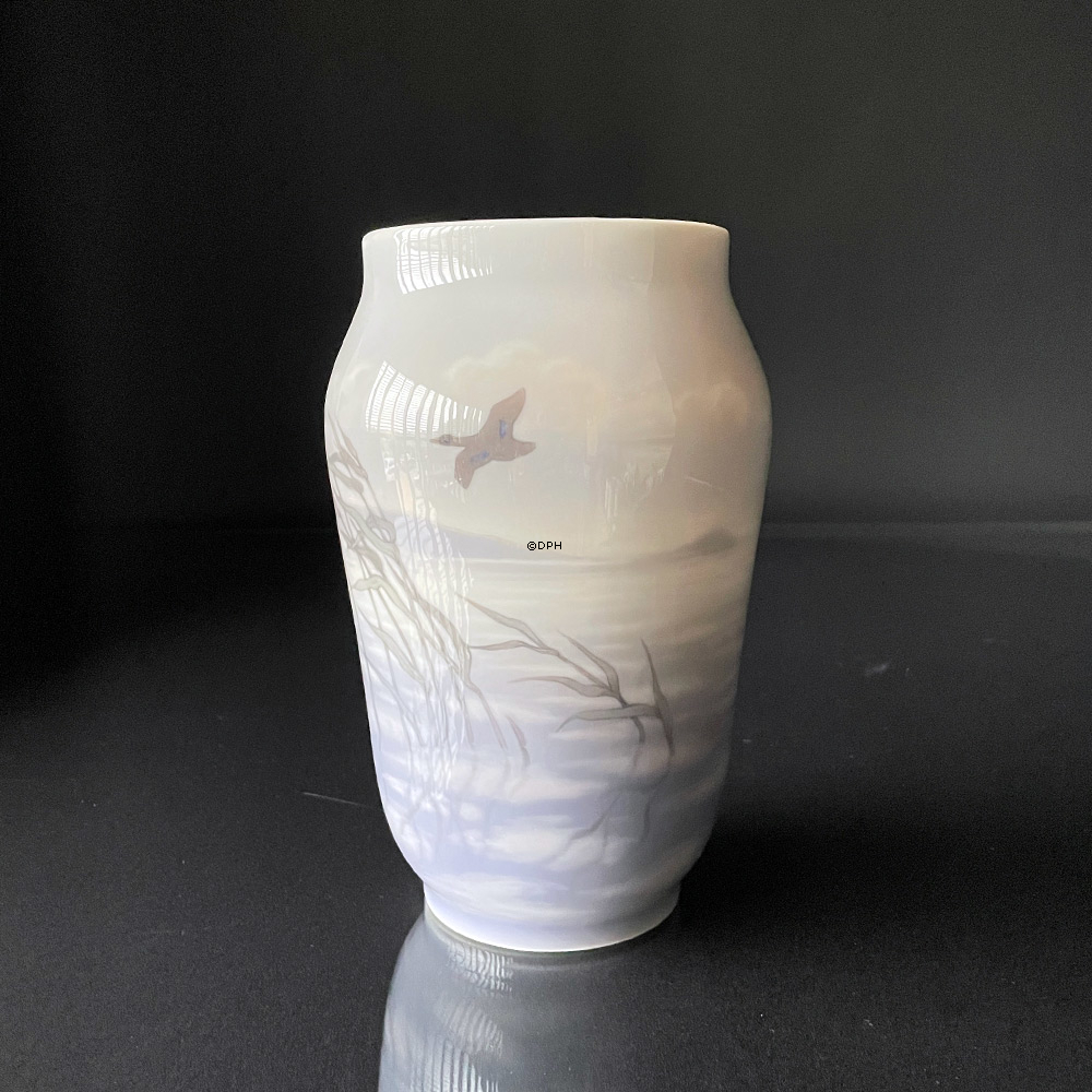 Vase mit Enten am See, Royal Copenhagen Nr. 2351-1217