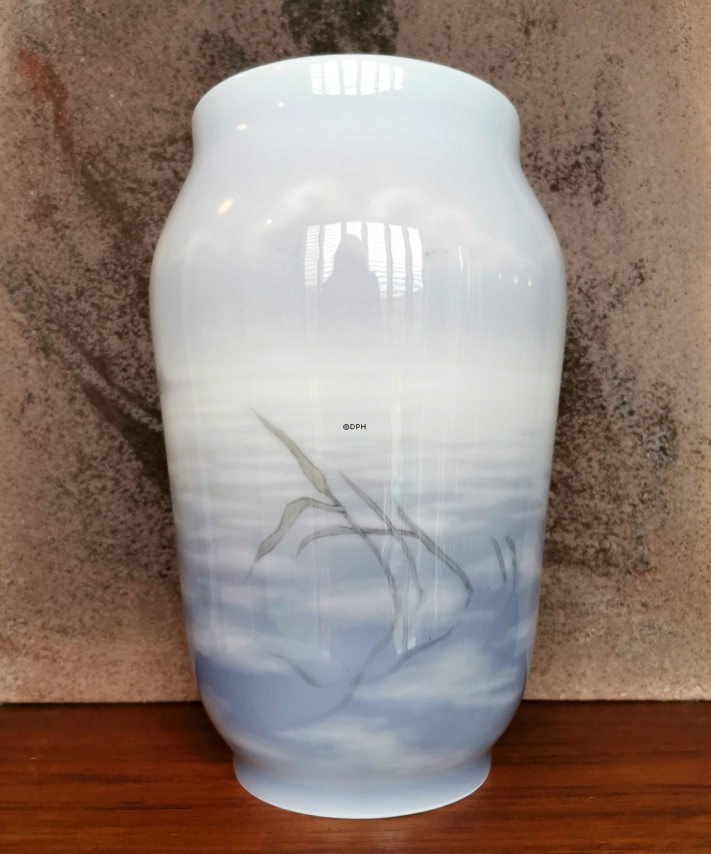 Vase mit Enten am See, Royal Copenhagen Nr. 2351-1217