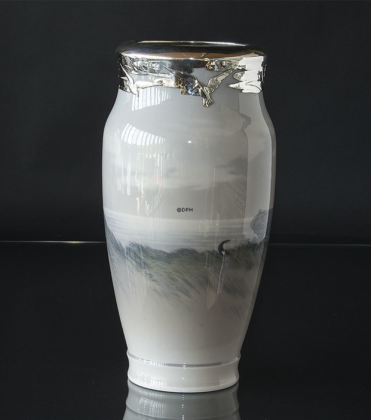 Vase mit Landschaft und Ruderboot, silber Rand Royal Copenhagen - UNICA Nr. 2352-131