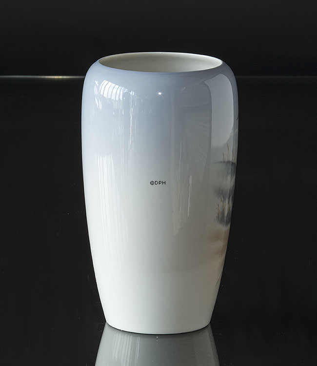 Vase mit Landschaft an der Nordseeküste, Royal Copenhagen Nr. 2442-237