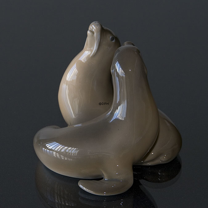 Seelöwen spielen, Royal Copenhagen Figur Nr. 2519