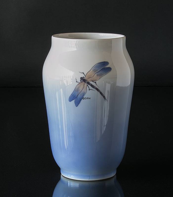 Vase mit Blume, Royal Copenhagen Nr. 2635-1217