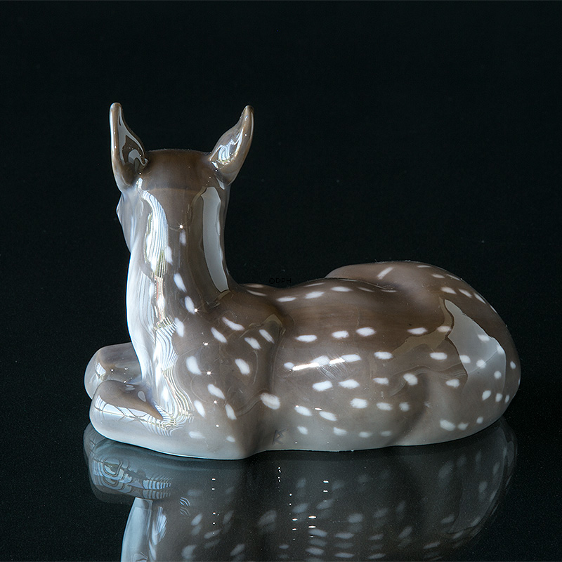 Kitz, gross, mit dem Kopf nach unten, Royal Copenhagen Figur Nr. 2649