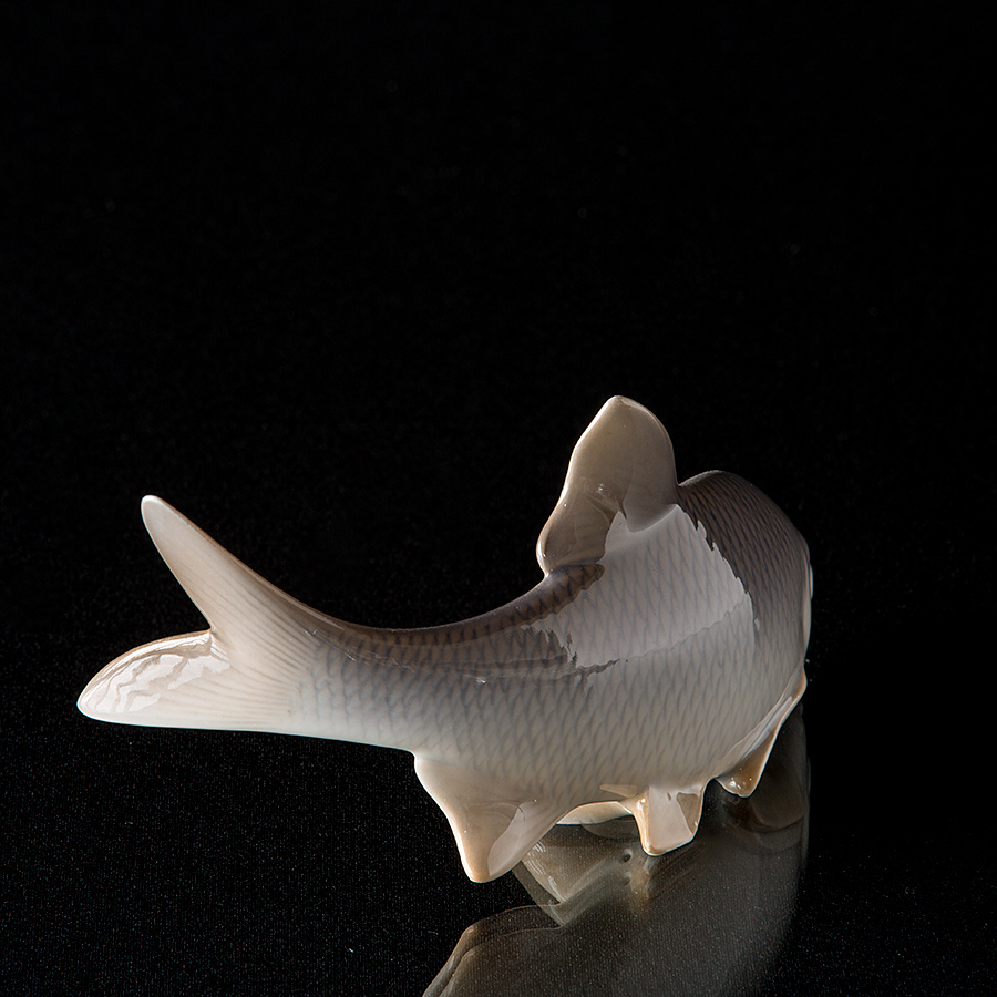 Rotauge, Royal Copenhagen Fischfigur Nr. 2675