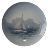 Teller mit zwei Segelbooten, Royal Copenhagen Nr. 2711-1125