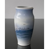 Vase mit Meerblick, Royal Copenhagen Nr. 2764-2040