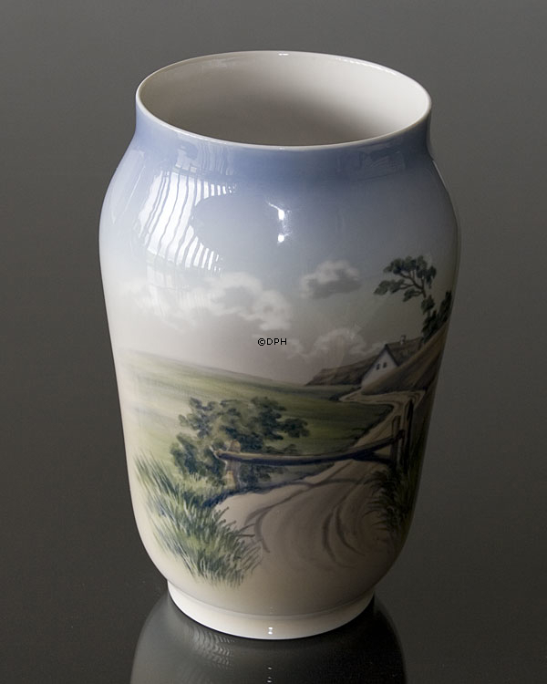 Vase mit Landschaft, Royal Copenhagen Nr. 2776-1217