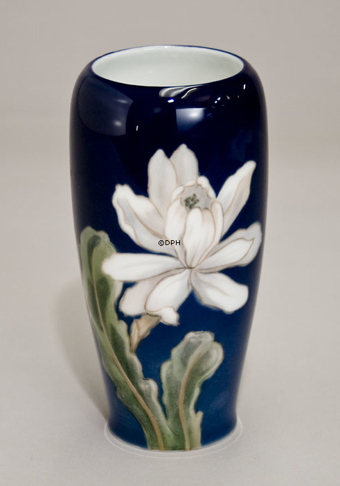 Vase mit Blume, Royal Copenhagen Nr. 2797-235