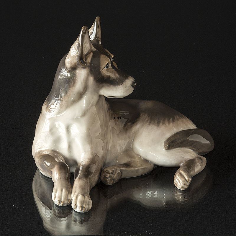 Deutscher Schäferhund, liegend, Große Royal Copenhagen Hundefigur Nr. 2803 (1922-1930)