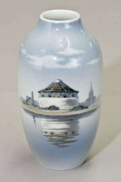Vase mit dem Pulverturm, Royal Copenhagen Nr. 2858-239