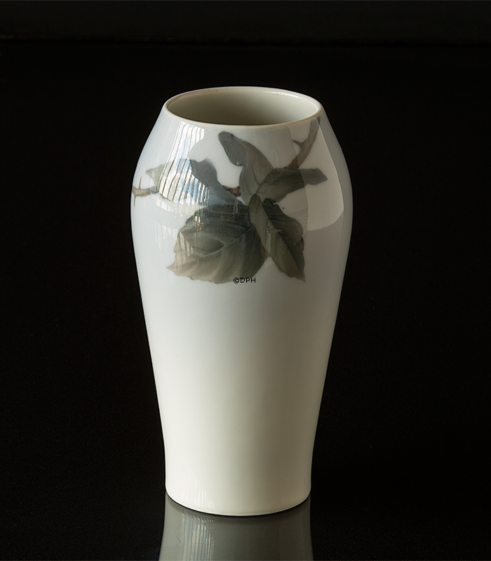 Vase mit Brombeeren, Royal Copenhagen Nr. 288-293