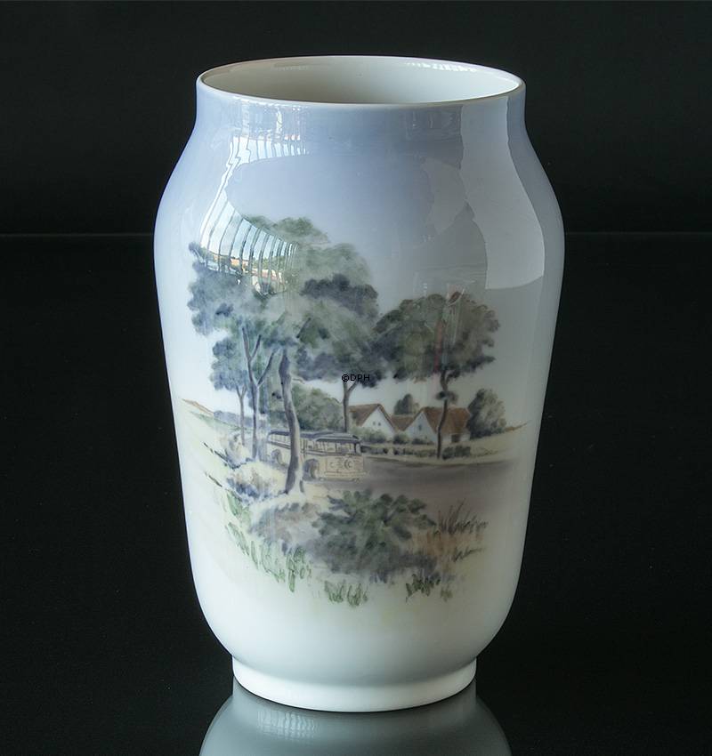 Vase mit Bus und Landschaft, Royal Copenhagen Nr. 2914-1217