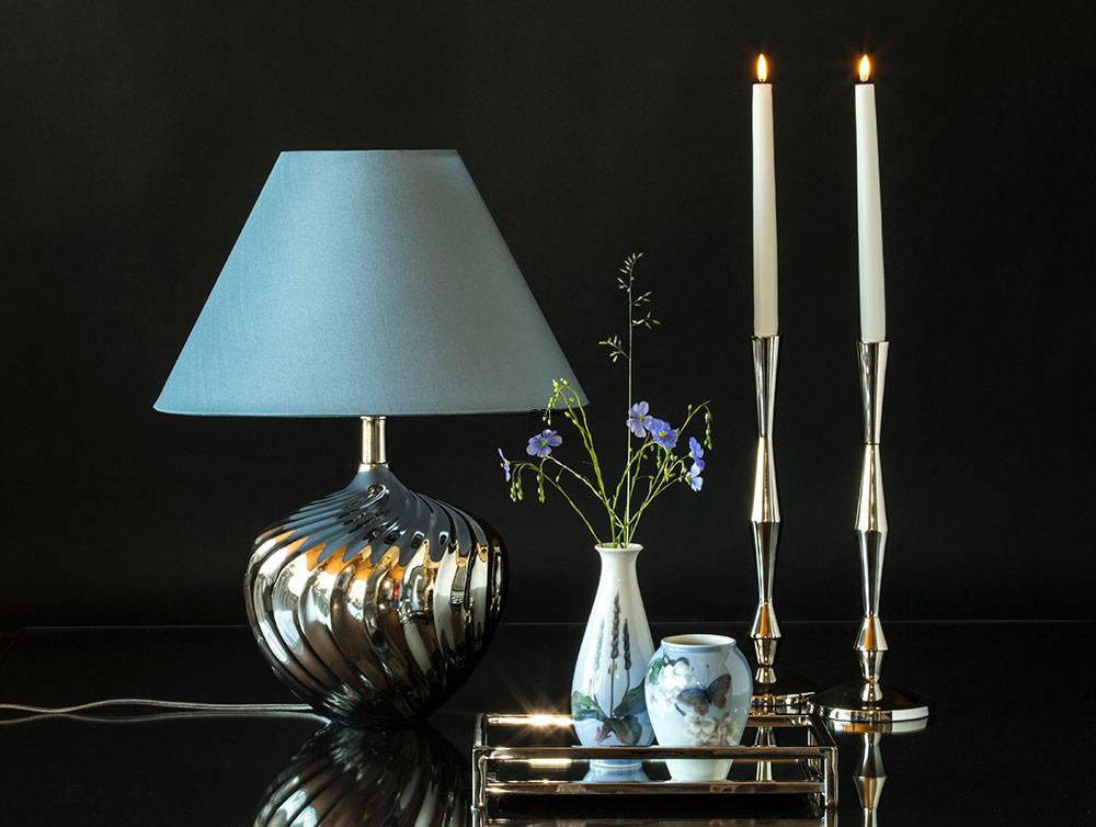 Vase mit Blume, Royal Copenhagen Nr. 2916-4055