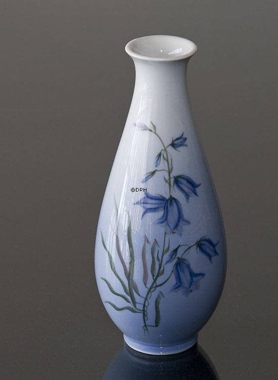 Vase mit blauer Glockenblume, Royal Copenhagen Nr. 2918-4055