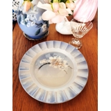 Schale mit Blume, Royal Copenhagen Nr. 2927-9932