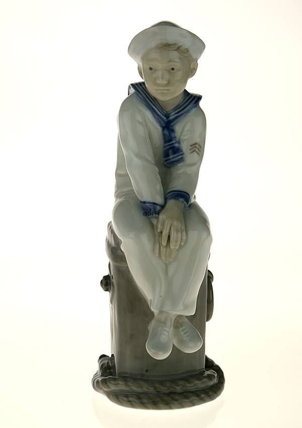 Junge mit Seemann Kleidung (Selten), Royal Copenhagen Figur Nr. 3070