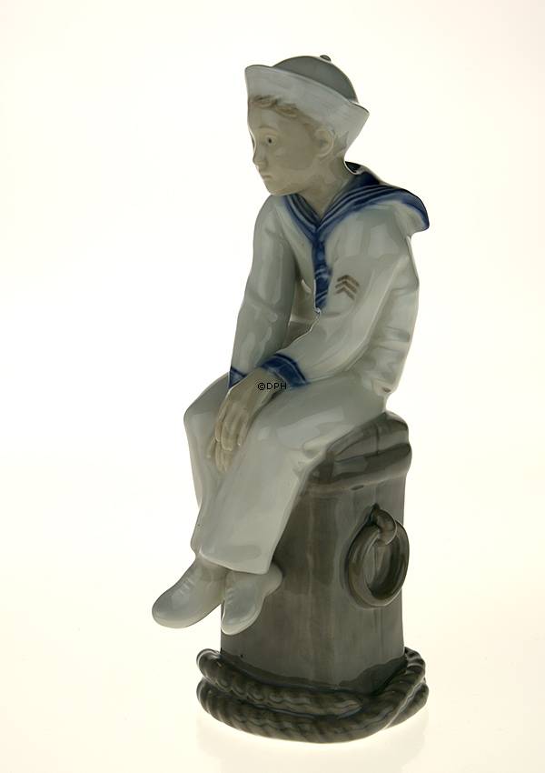 Junge mit Seemann Kleidung (Selten), Royal Copenhagen Figur Nr. 3070