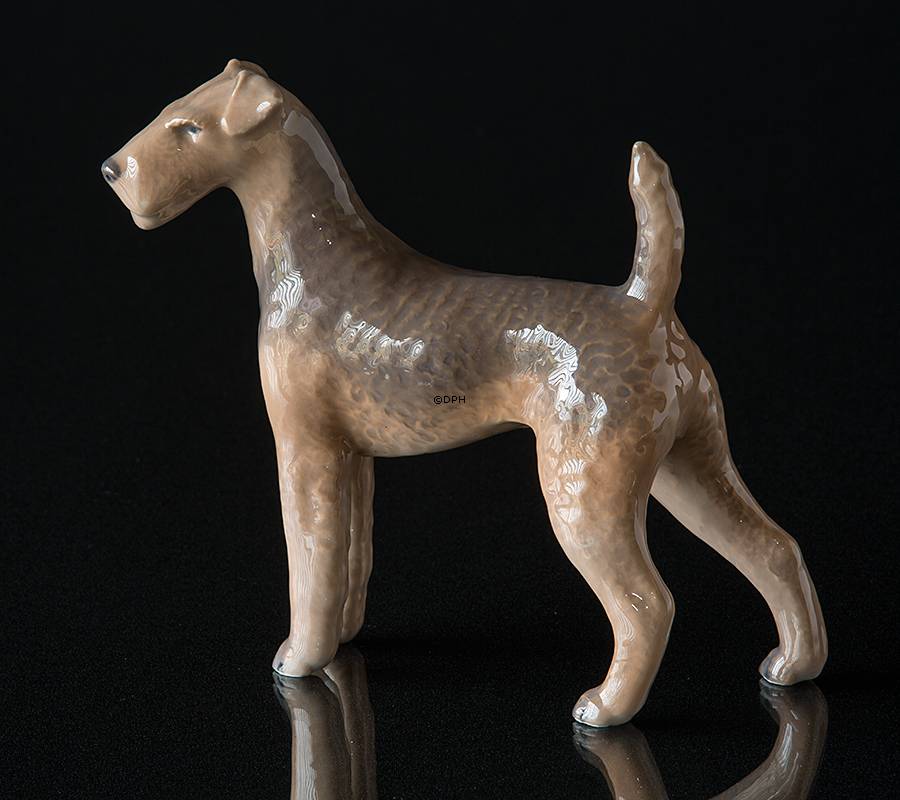 Airedale Terrier, Royal Copenhagen Hundefigur Nr. 3139