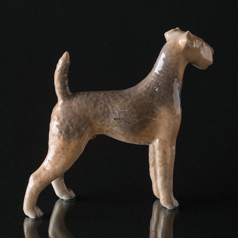 Airedale Terrier, Royal Copenhagen Hundefigur Nr. 3139