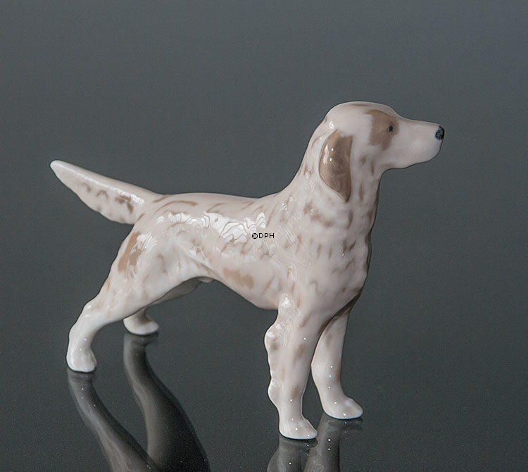 Irish Setter steht aufmerksam, Royal Copenhagen Hund Figur Nr. 3252