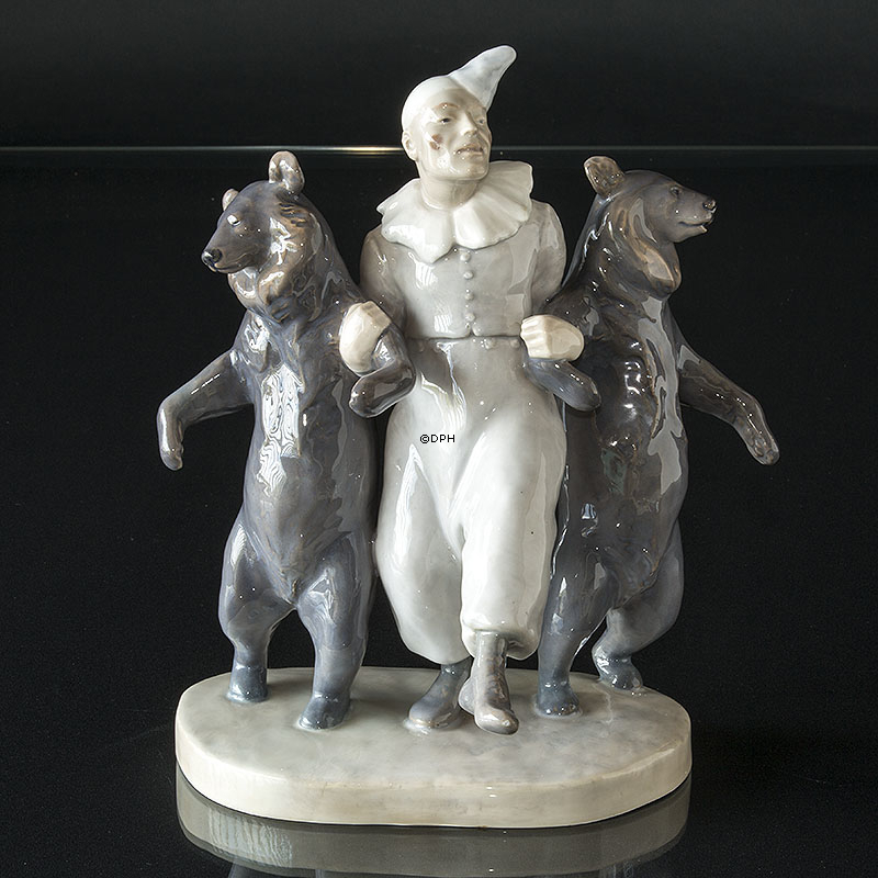 Clown mit tanzenden Bären, sehr seltene Royal Copenhagen Figur Nr. 330 (1894-1922) Carl J. Bonnesen