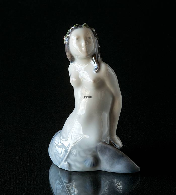 Die kleine Meerjungfrau schaut nach oben, Royal Copenhagen Figur Nr. 3321
