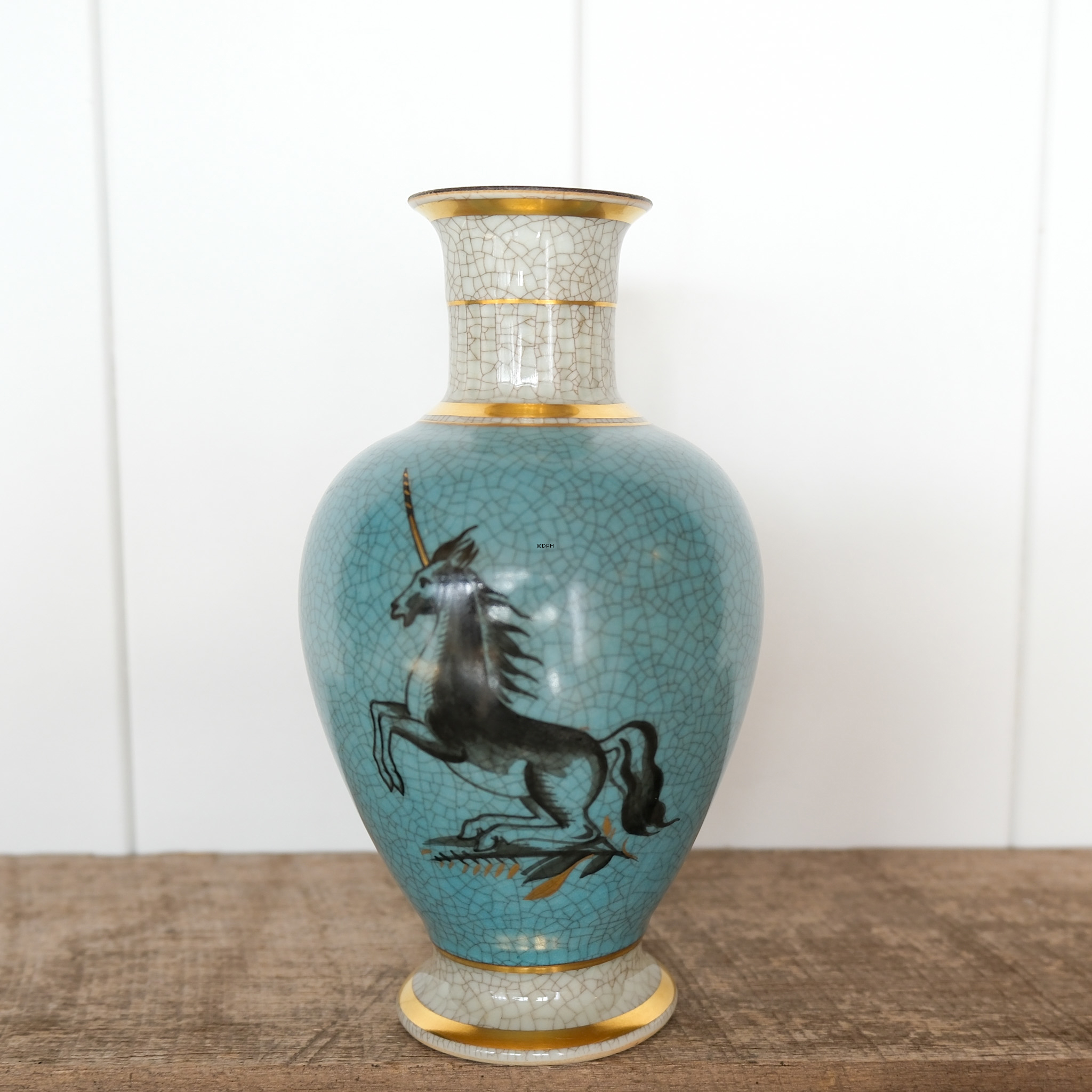Craquelé Vase mit Einhorn, Royal Copenhagen Nr. 339-3032