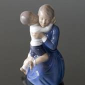 Mutter mit Kind, Royal Copenhagen Figur Nr. 3457