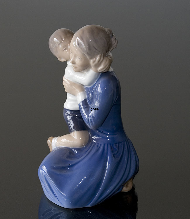 Mutter mit Kind, Royal Copenhagen Figur Nr. 3457
