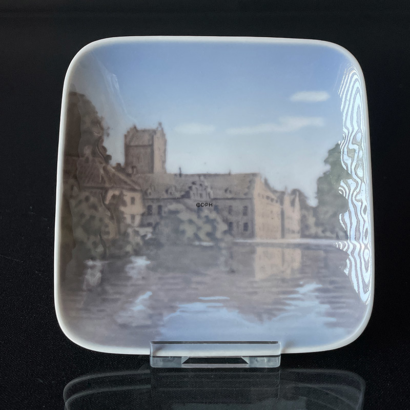 Schale mit Herlufsholm, Royal Copenhagen Nr. 3609