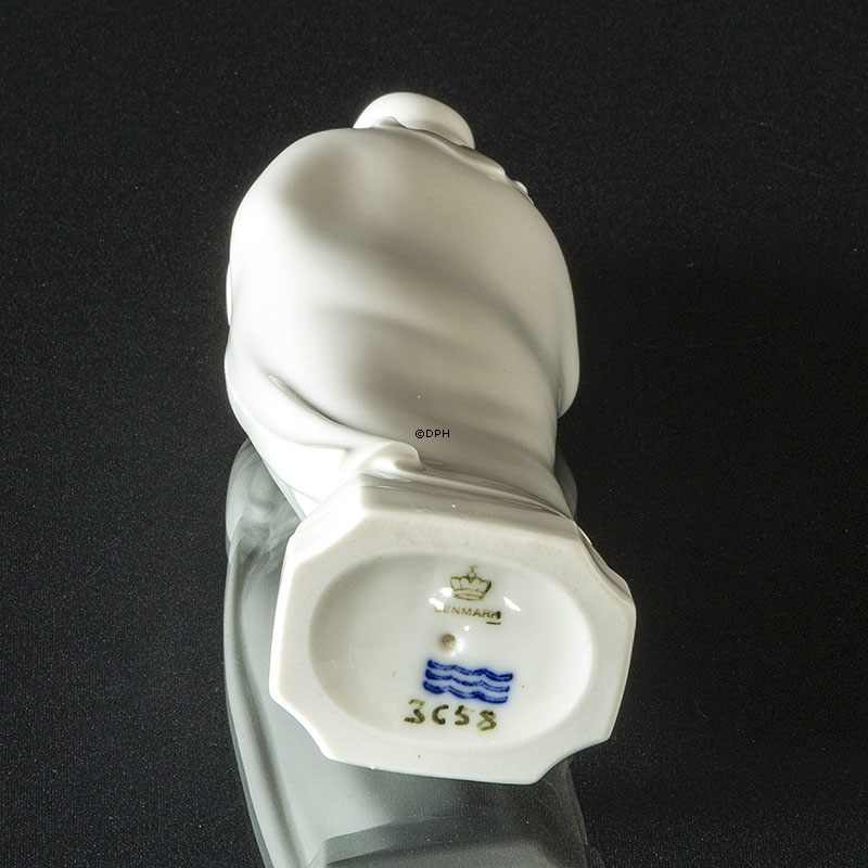 Madonna mit Kind, Royal Copenhagen Weiß / Blanc de Chine Nr. 3658