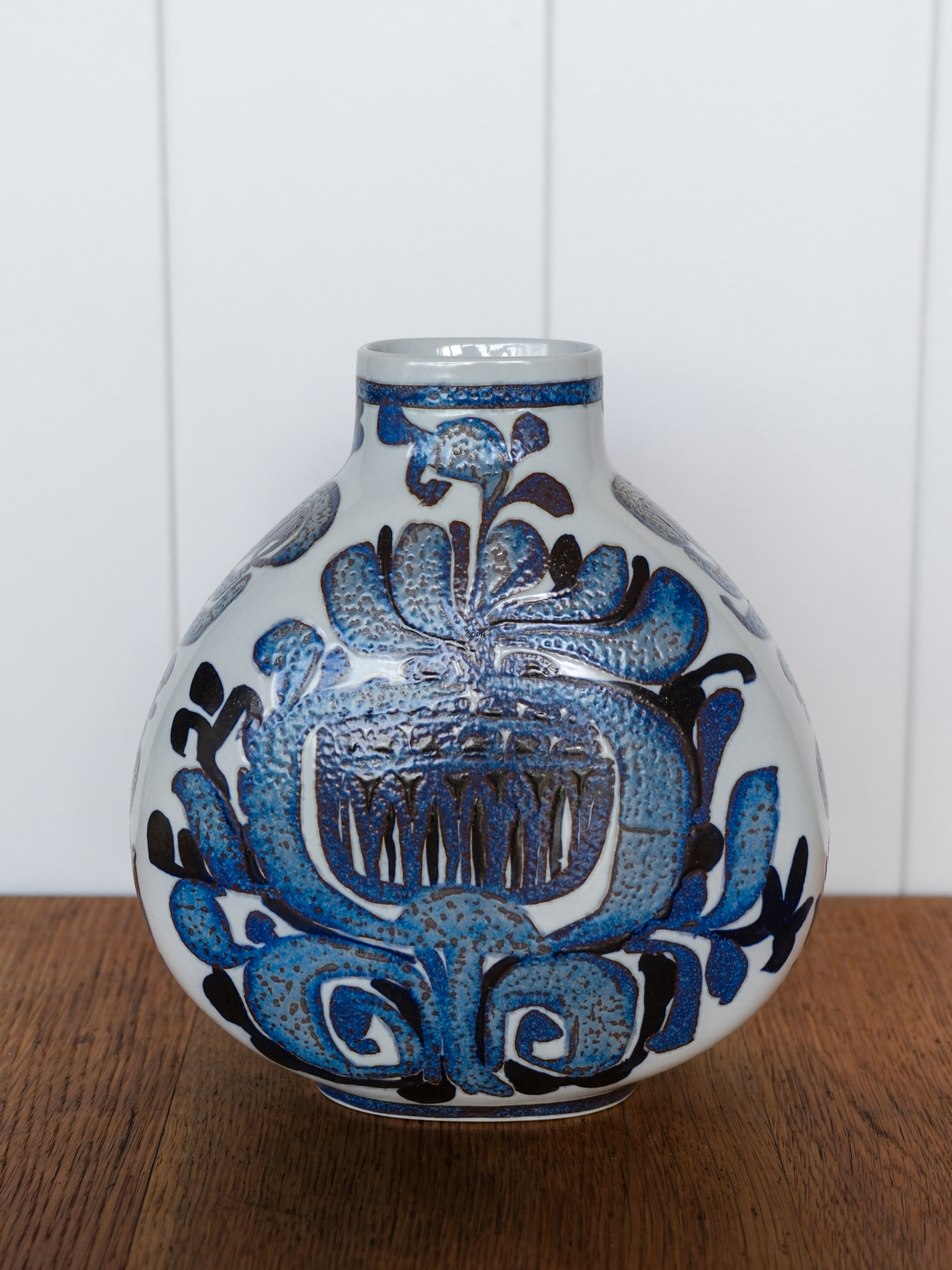 Fayencevase, signiert CK, Royal Copenhagen Nr. 427-3114