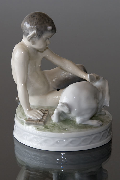 Satyr mit Kaninchen, Royal Copenhagen Figur Nr. 439
