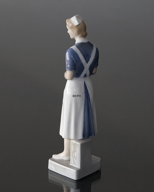 Krankenschwester, Royal Copenhagen Figur Nr. 156 oder 4507