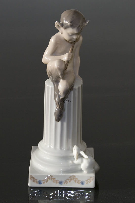 Satyr mit Eichhörnchen, Royal Copenhagen Figur Nr. 456