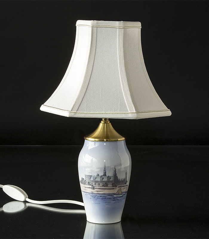 Lampe mit Schloss Kronborg, Royal Copenhagen Nr. 4571