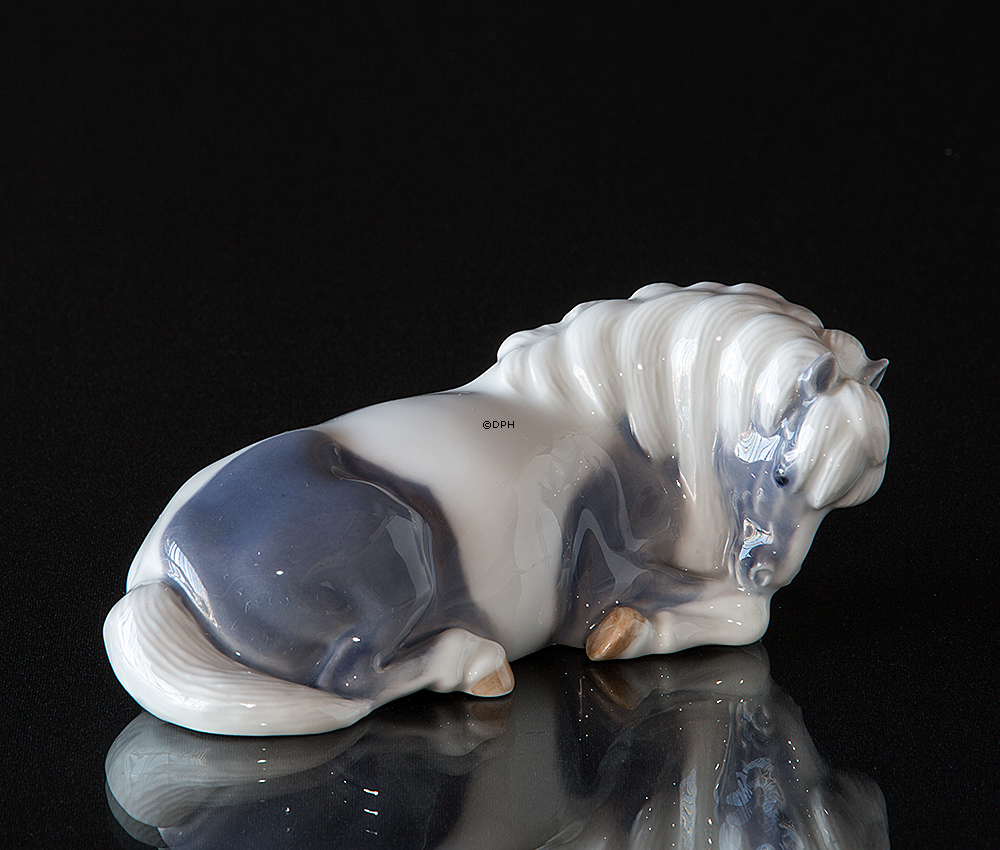 Shetlandpony liegend, Royal Copenhagen Pferd Figur Nr. 4611