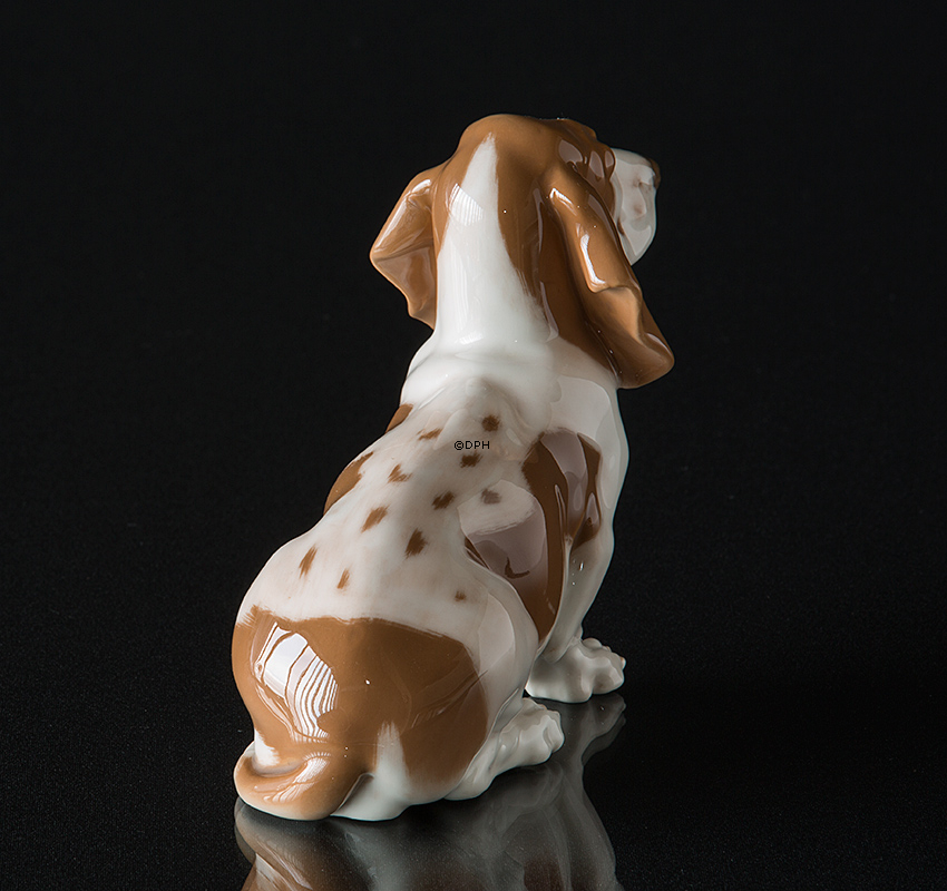 Basset Hound, Royal Copenhagen Hundefigur Nr. 4616