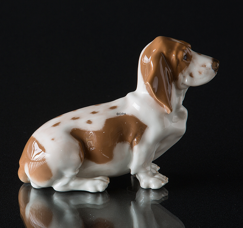 Basset Hound, Royal Copenhagen Hundefigur Nr. 4616