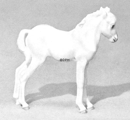 Fohlen stehend, Royal Copenhagen Pferd Figur Nr. 4653