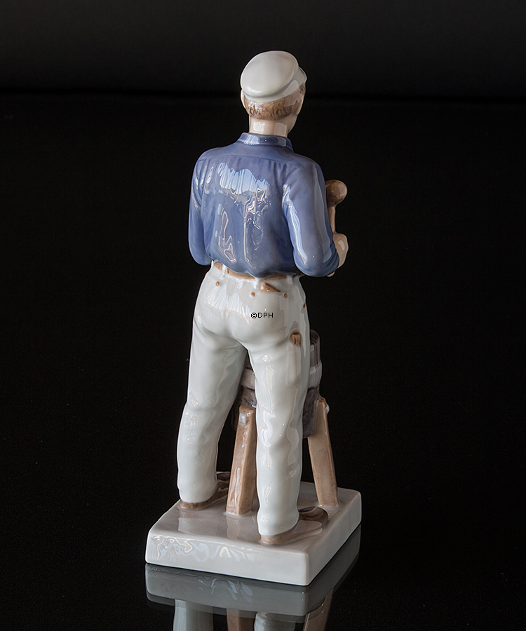 Klempner mit Werkzeugen, Royal Copenhagen Figur Nr. 4727