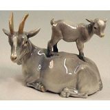 Ziege mit Kitz, Royal Copenhagen Figur Nr. 4744