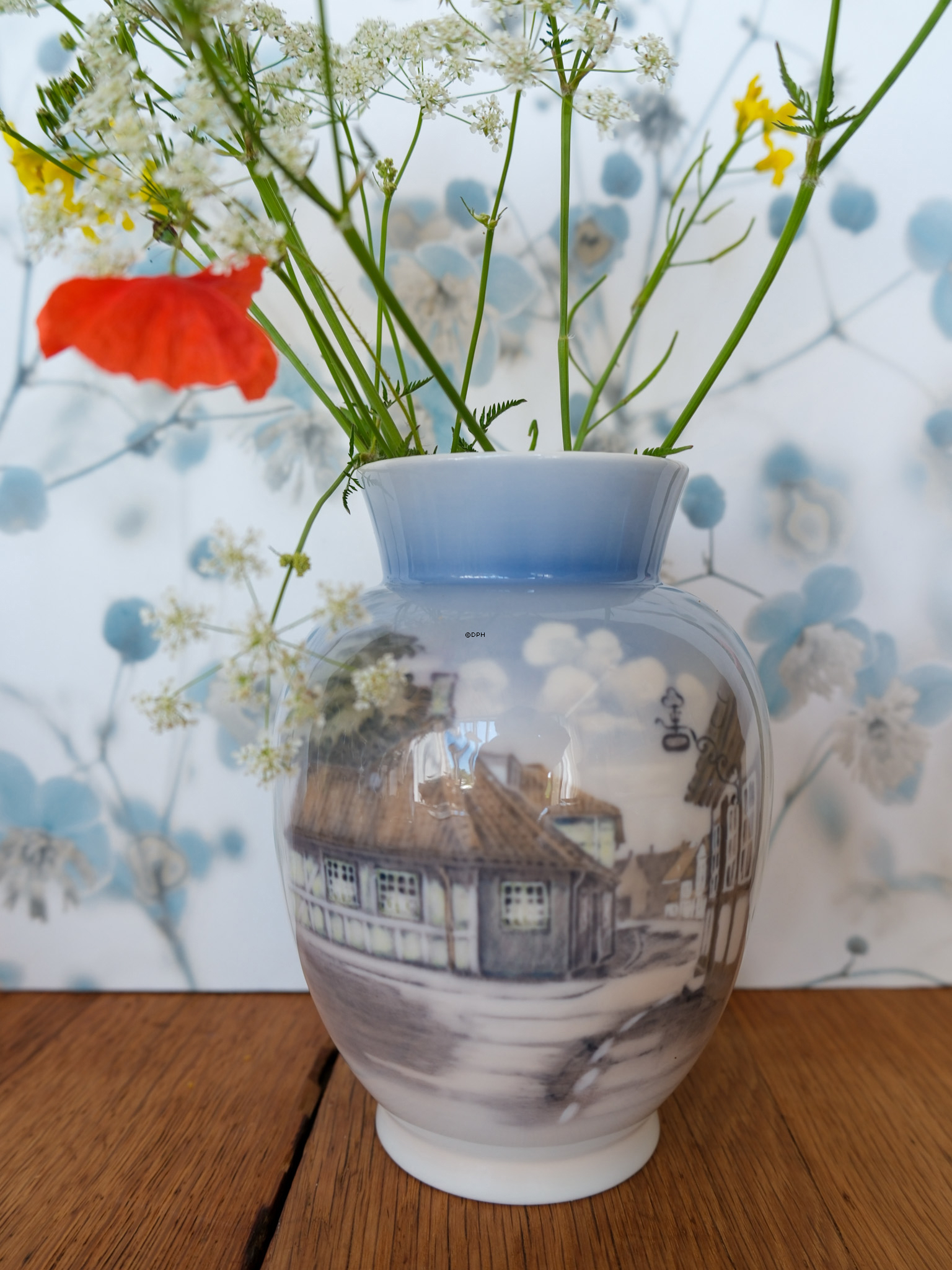 Vase mit Hans Christian Andersens Haus, Royal Copenhagen Nr. 4764
