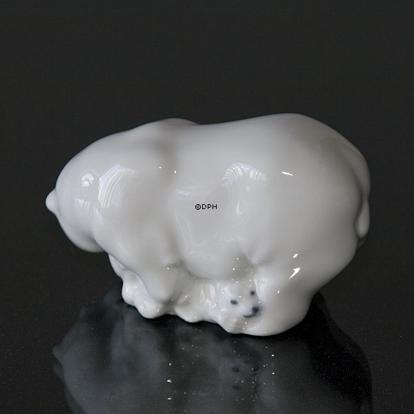 Kleiner Eisbär mit Jungen, Royal Copenhagen Figur Nr. 4780