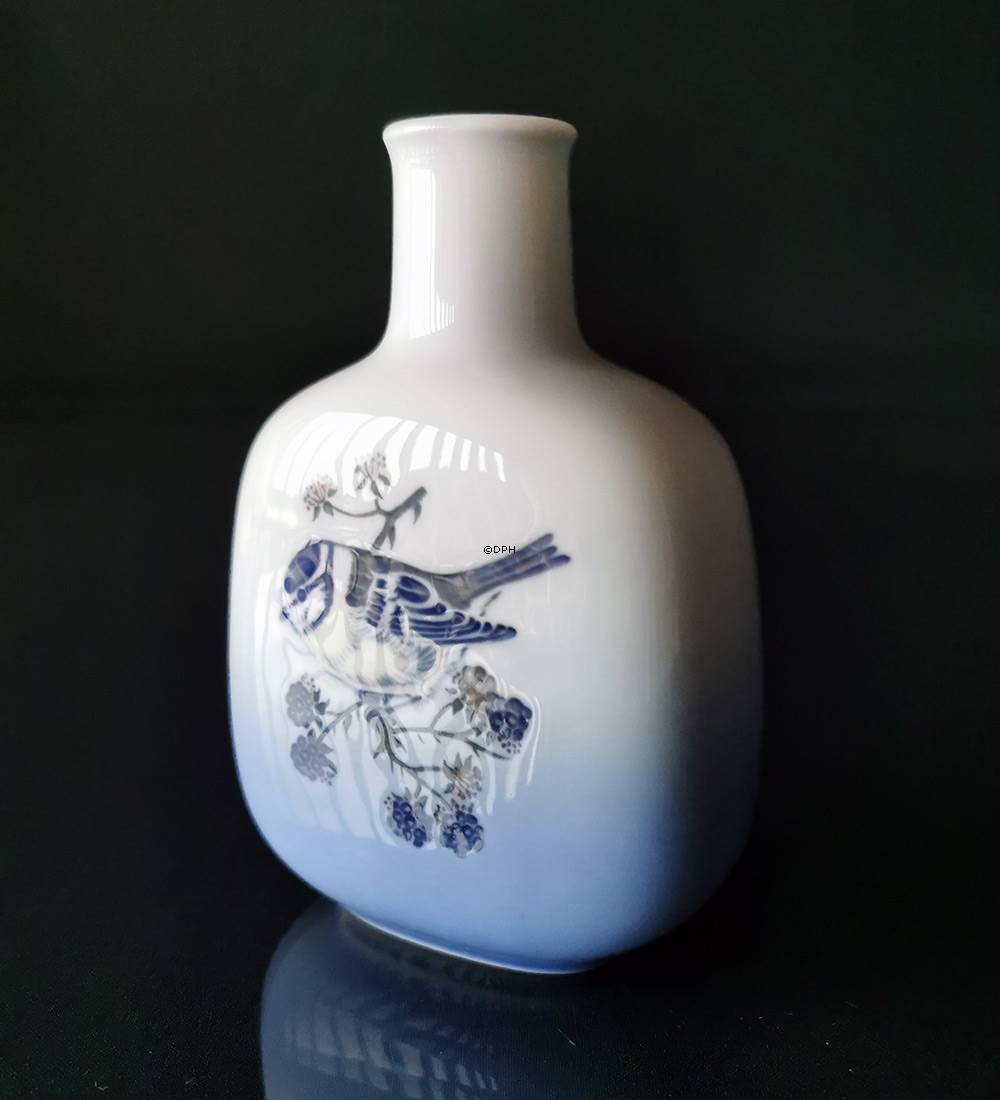 Vase mit Blaumeise, Royal Copenhagen Nr. 4880